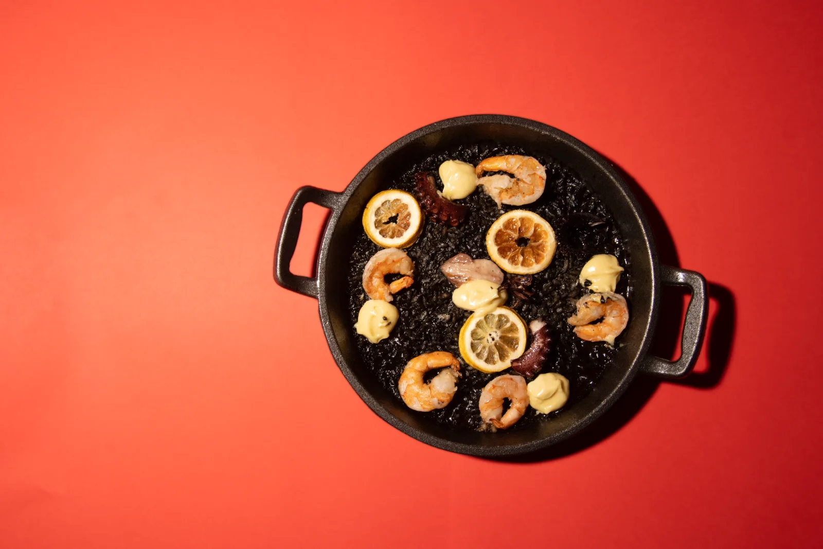 socarrat-negro-de-mariscos-decantador-arequipa